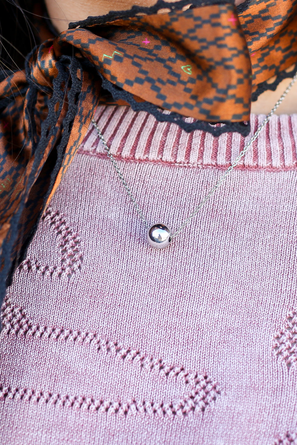 15" 18k White Gold Burnished Chain Necklace With Burnished Bead Accent