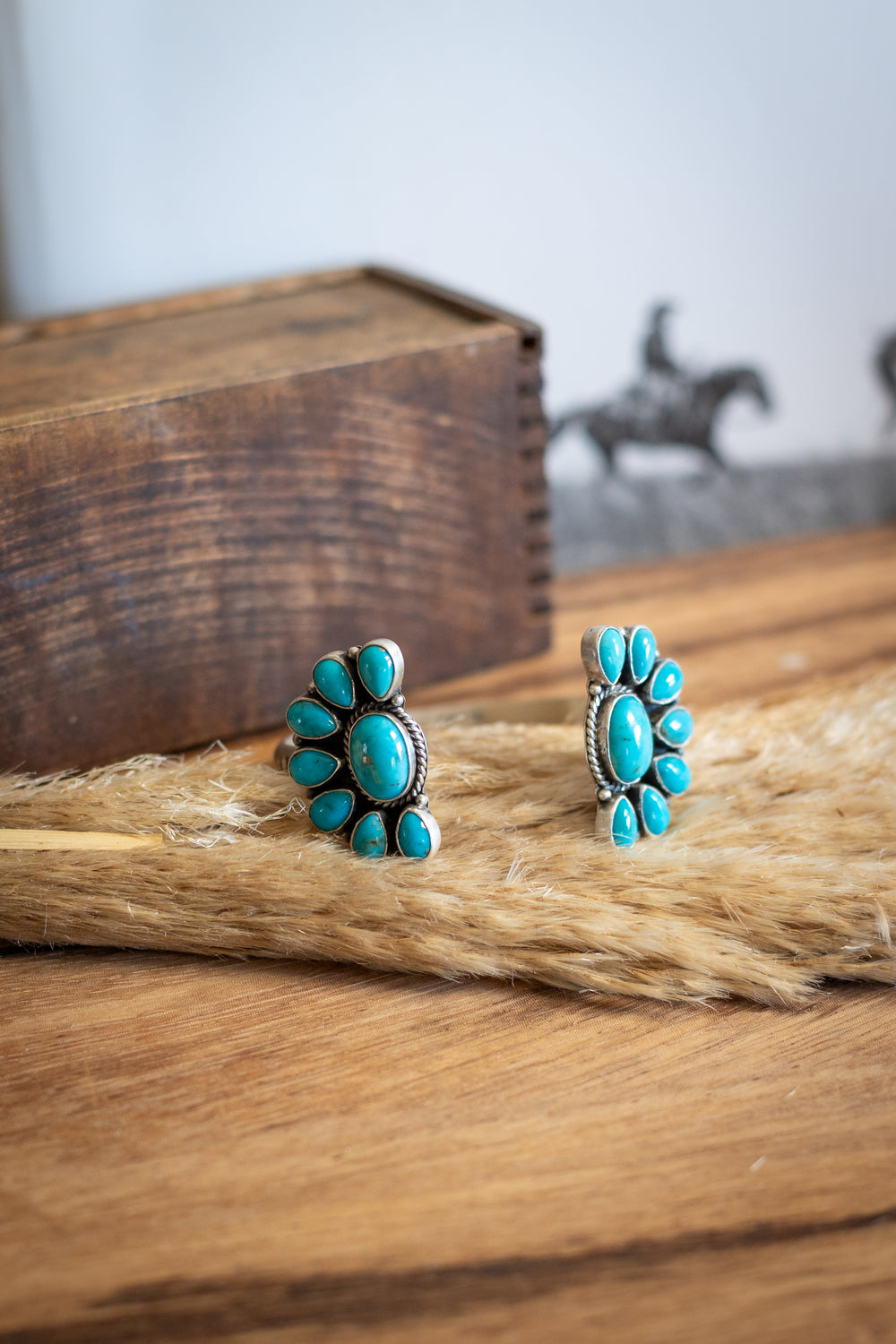 Kingman Turquoise Crescent Cluster Floating Cuff
