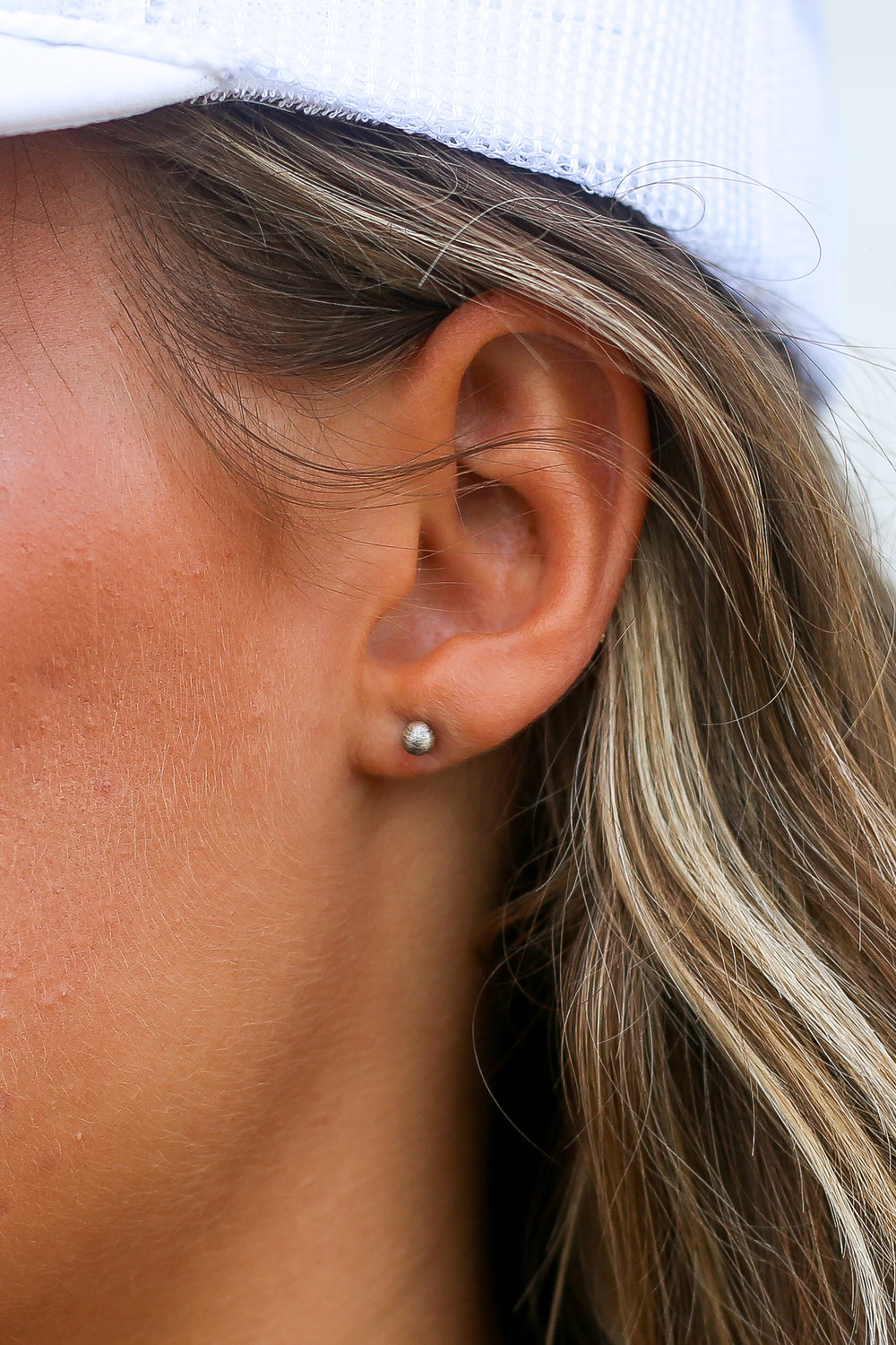 4mm Navajo Pearl Studs