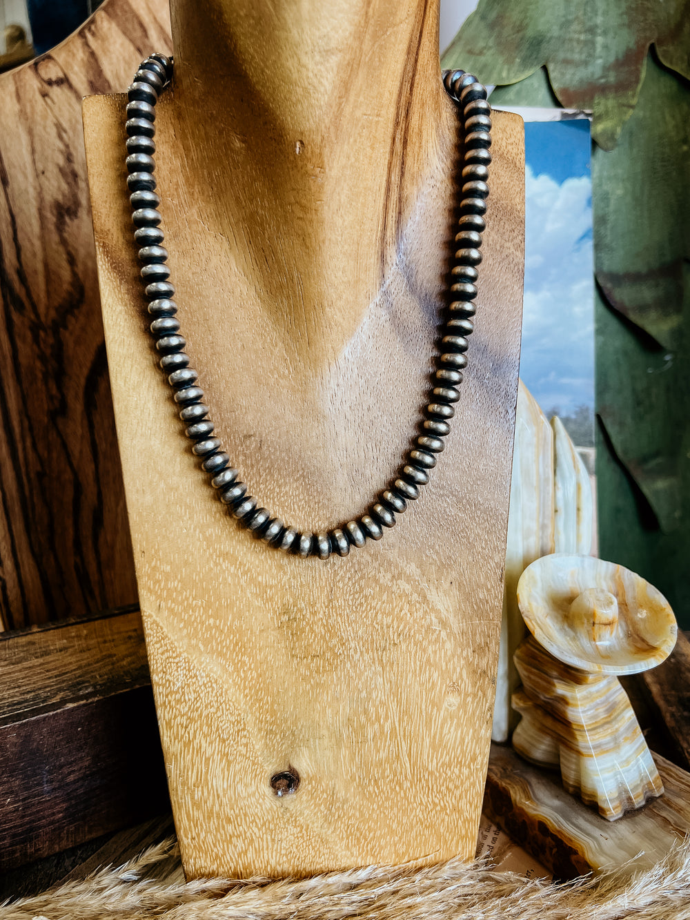 9mm 17" Navajo Pearl Saucer Necklace