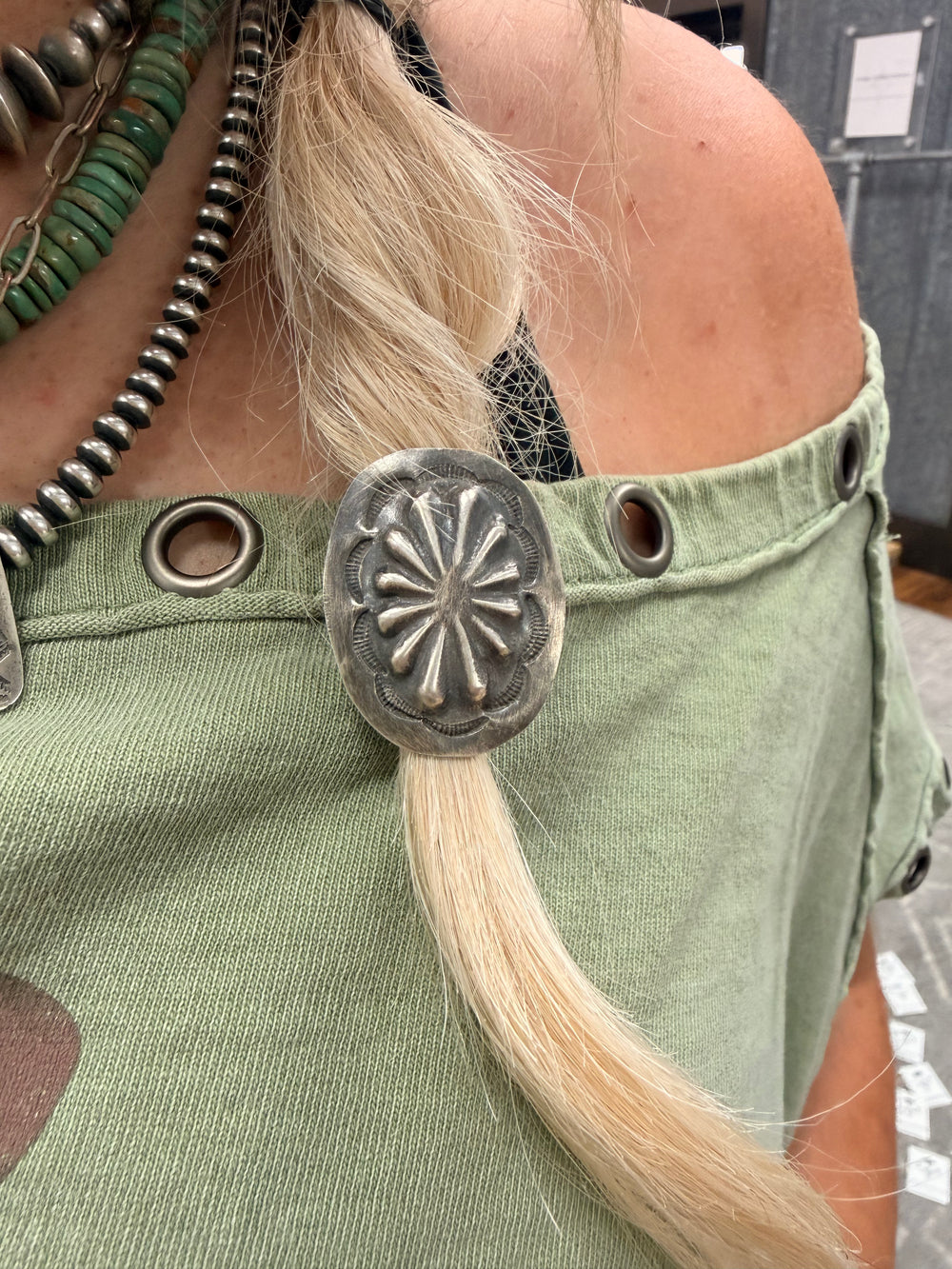 Artist Y Oval Concho Hair Tie