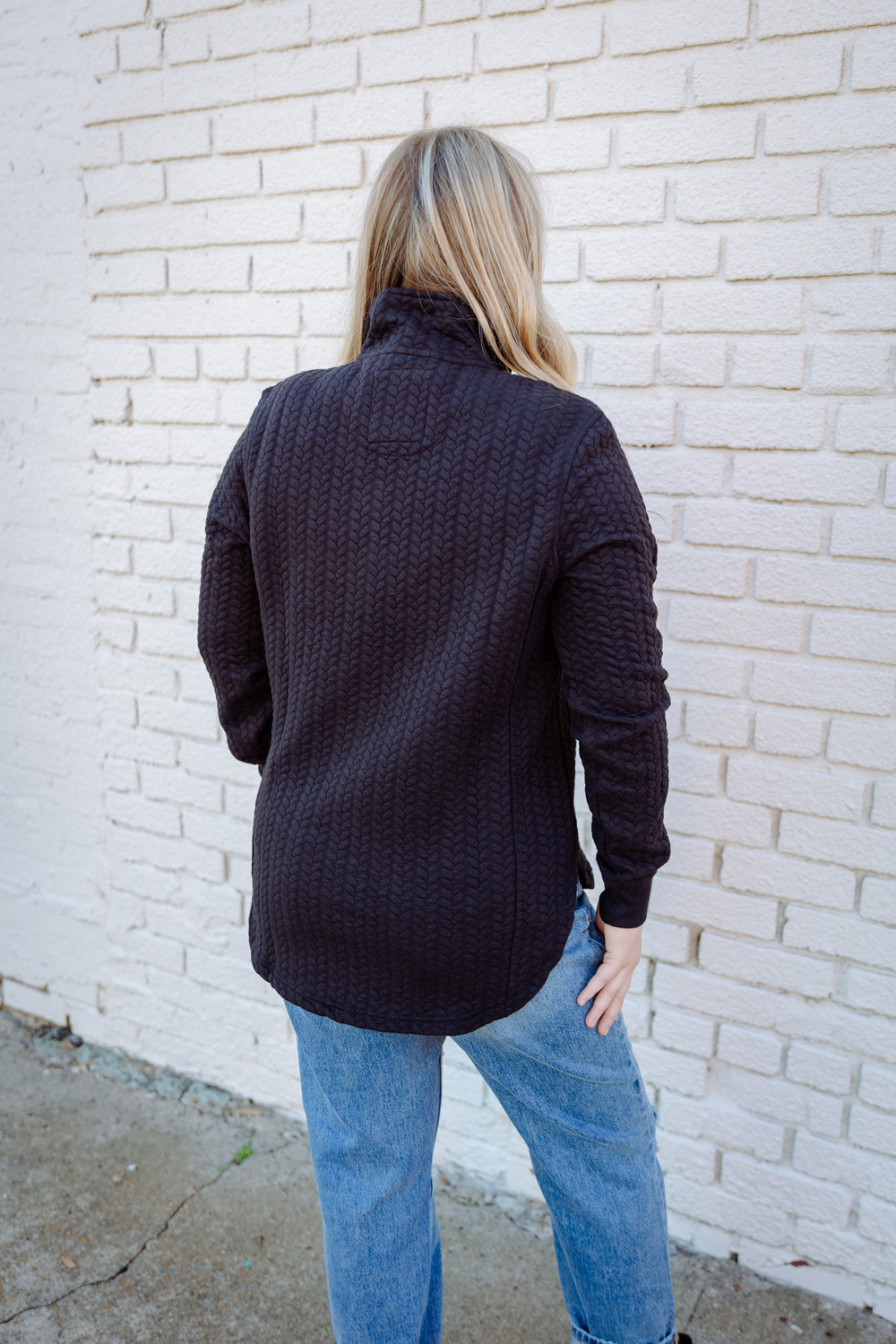 Black Quilted Quarter Zip Pull Over