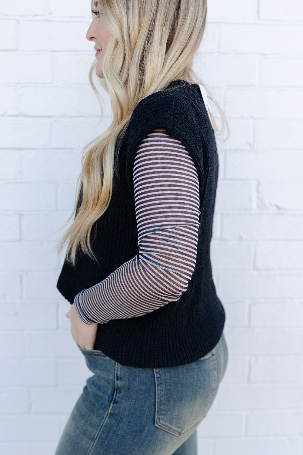 Black Sleeveless Sweater