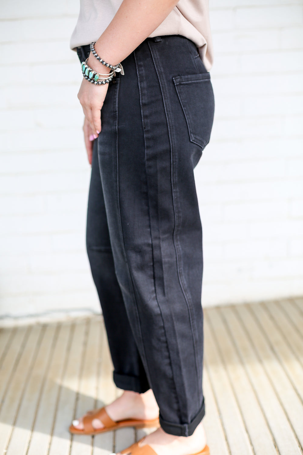 Black Mid Rise Crop Barrel Jeans