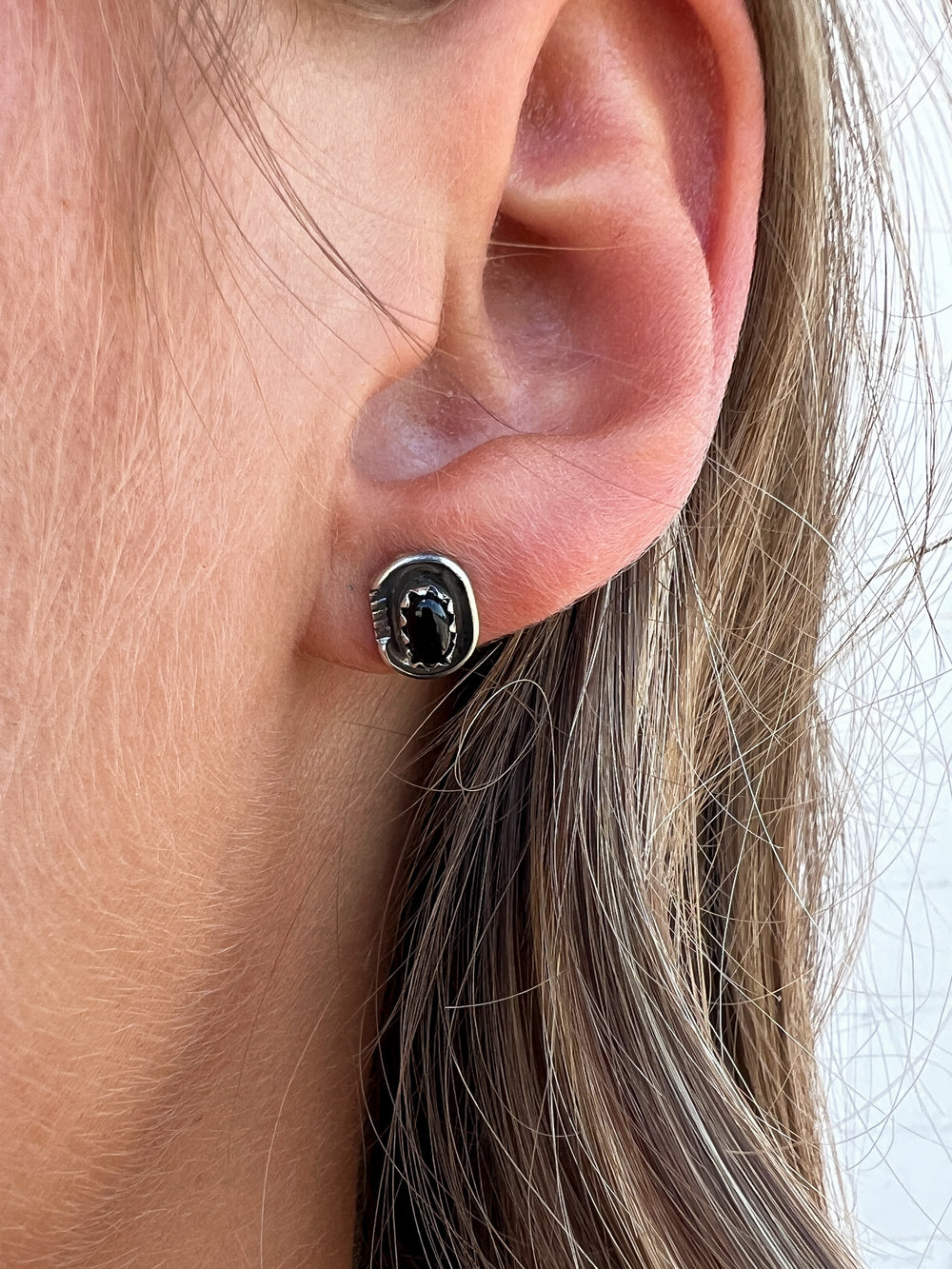 Black Onyx Oval Stud