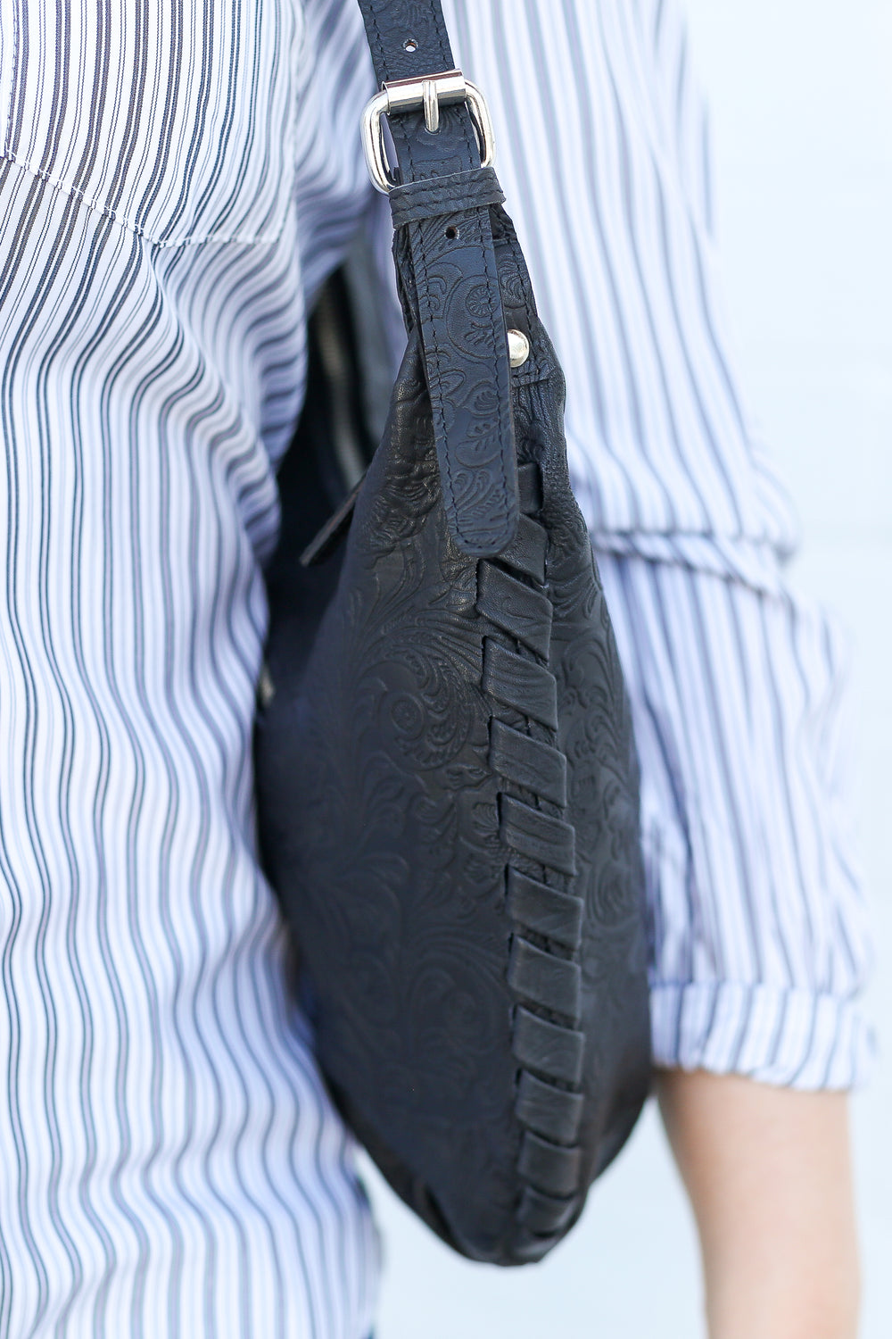 Black Park Flower Shoulder Bag