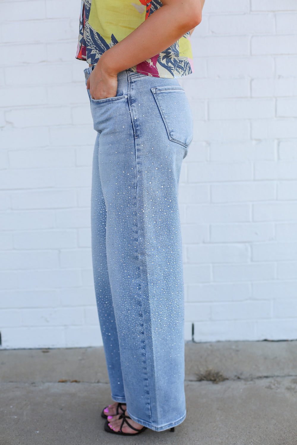 Britton Rhinestoned Barrel Jeans