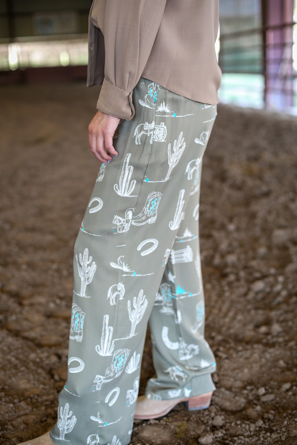 Cowboy Canyon Olive Pants