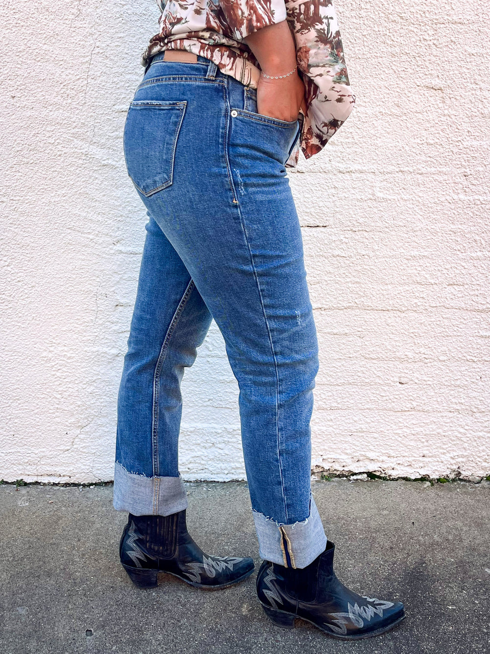 Everett Mid Rise Slim Straight Jeans
