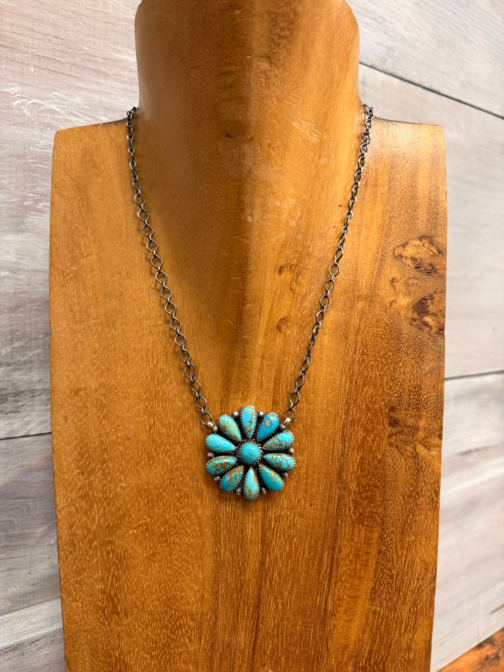 Effie Cluster Necklace 3.0