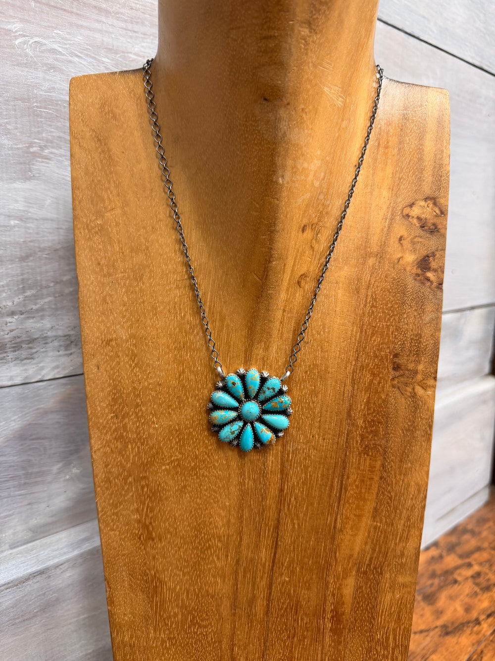 Effie Cluster Necklace 5.0