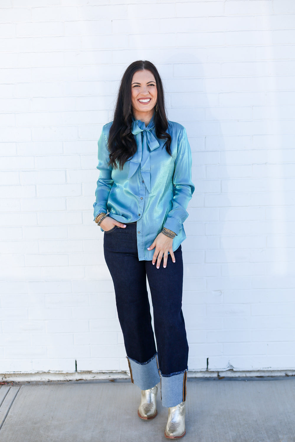 Glacier Belle Bow Tie Pearl Snap Top