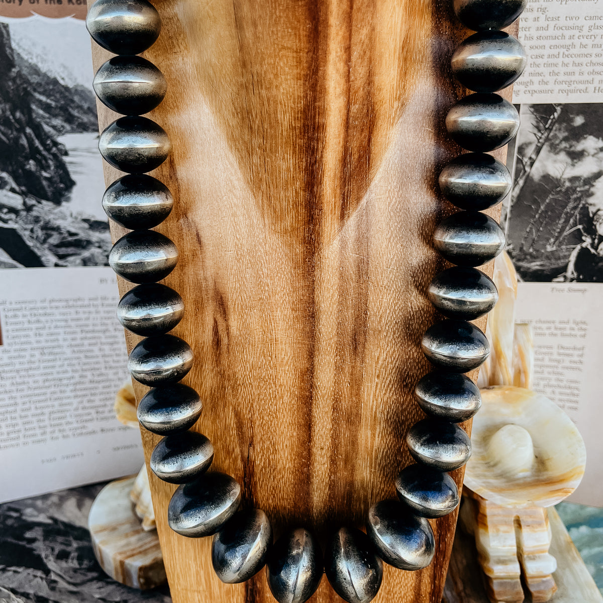 Vintage 24 Inch Cascading Navajo Pearls — PUNCHY