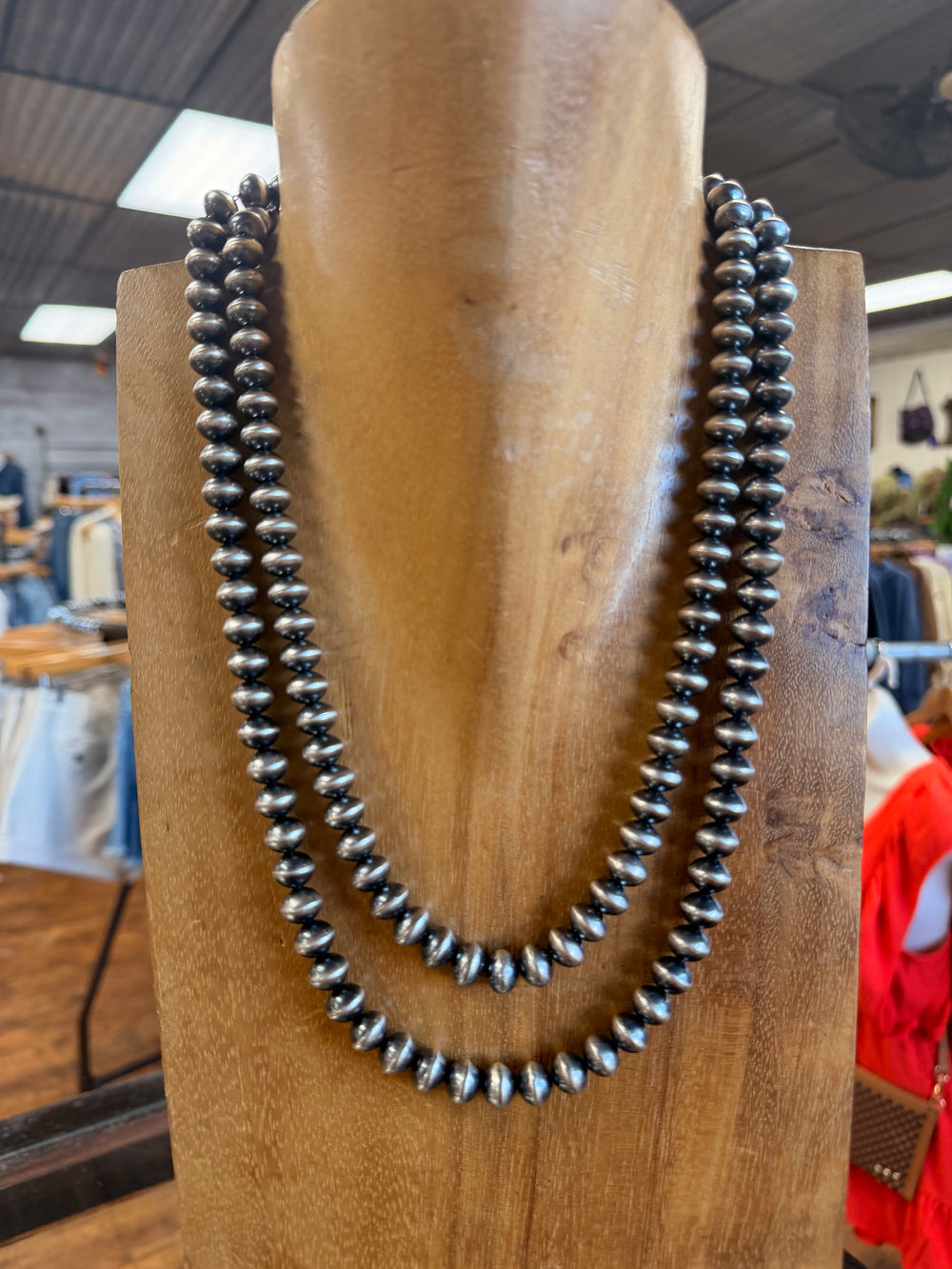 L. Yazzie 9.5mm Saucer Navajo Pearl Necklace