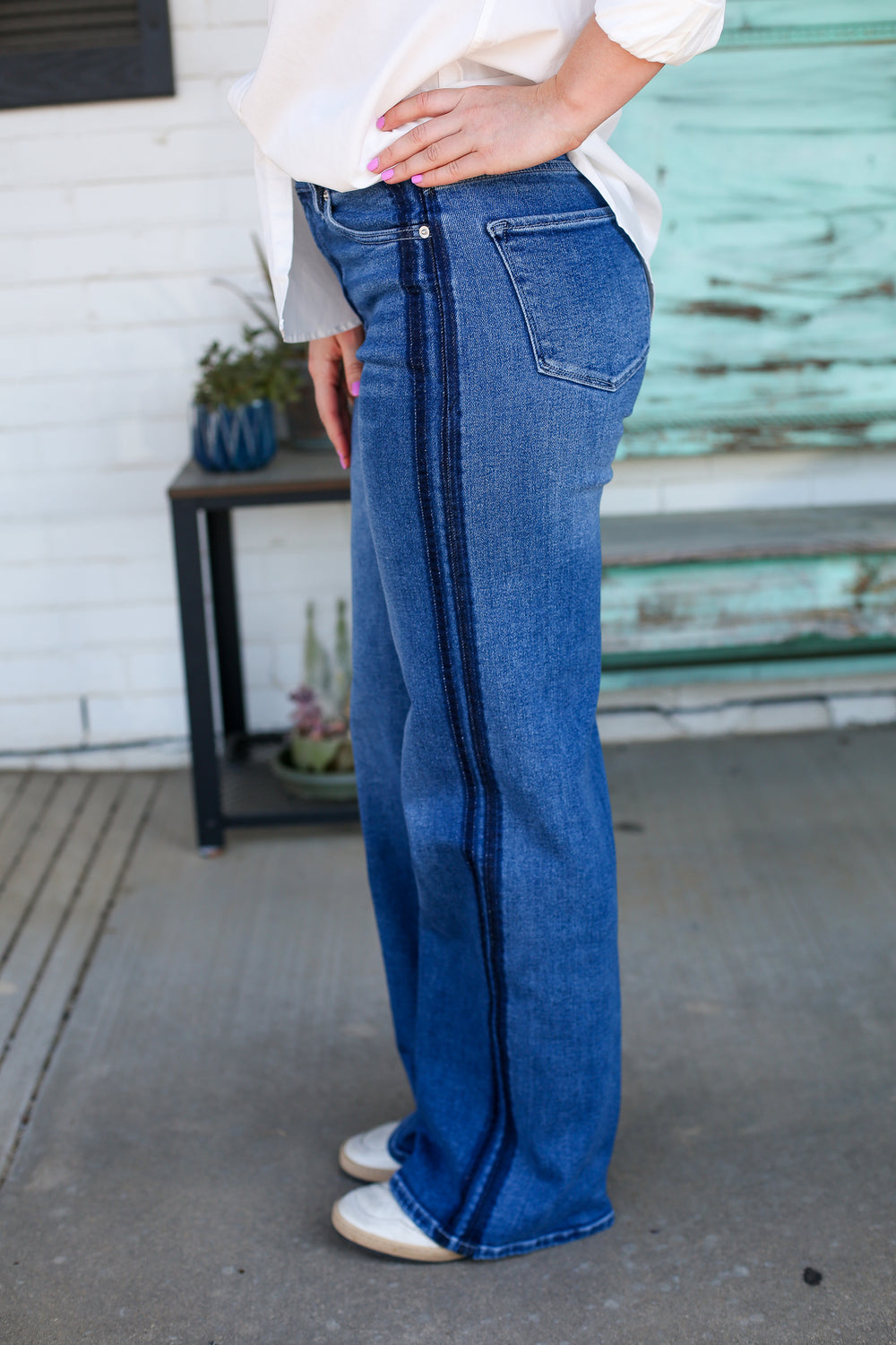 Margot Mid Rise Drifting Jeans