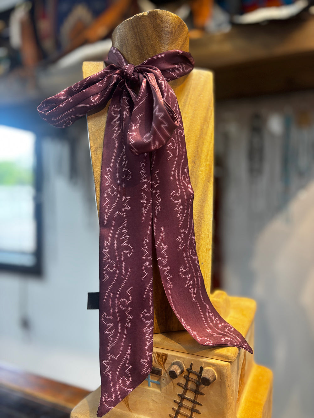 Merlot Old School Stitch Twilly
