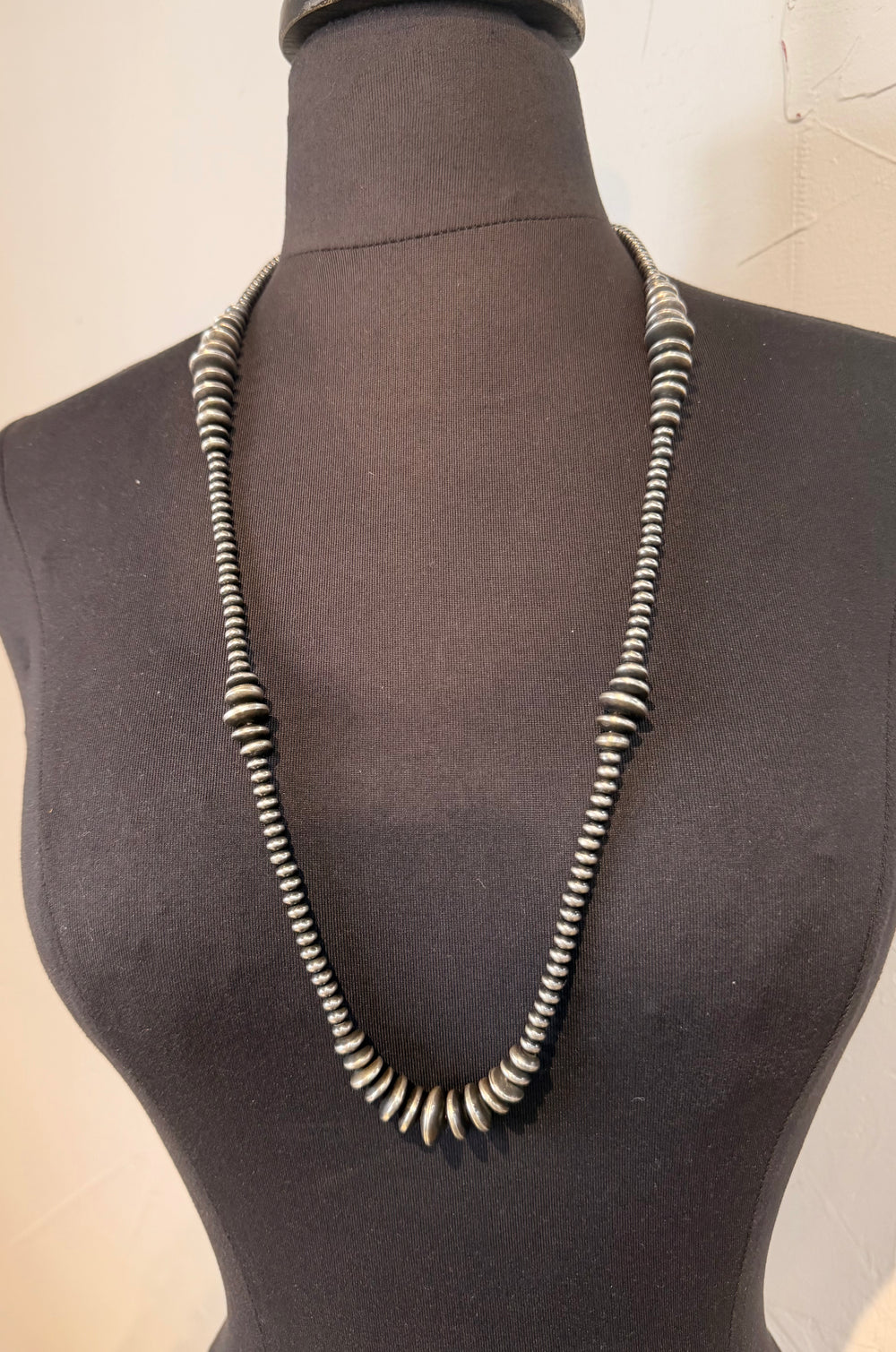 Multi Size Saucer Navajo Pearl Necklace
