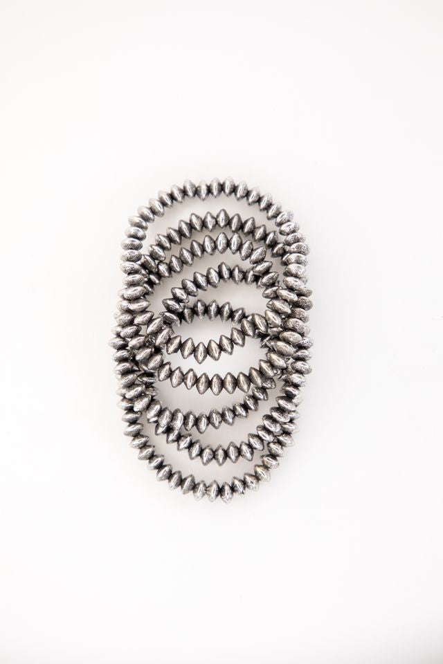 18k White Gold Plated Burnished 5 Disc Bead Stretch Bracelet Set