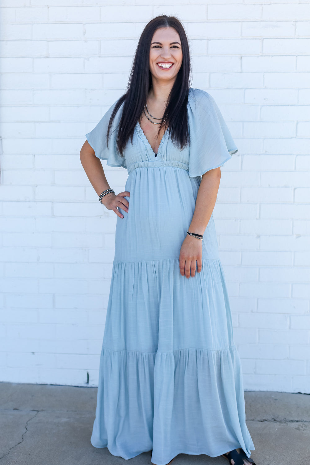 Robin Flowy Tiered Maxi Dress MEDIUM Robin Flowy Tiered Maxi Dress MEDIUM