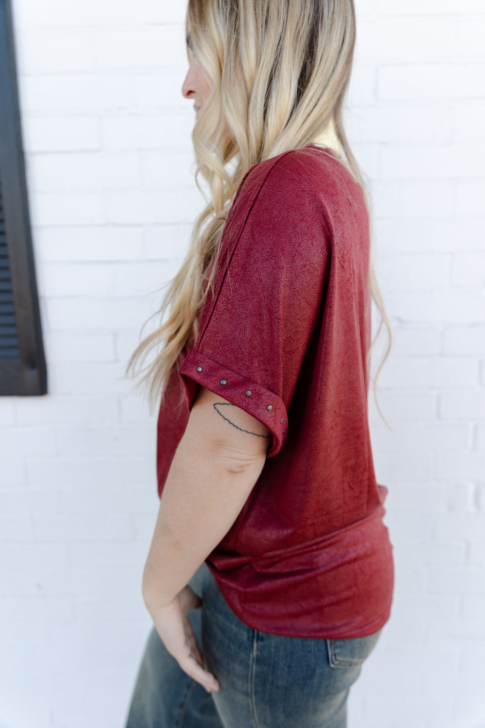 Red Luxy Basic Tee