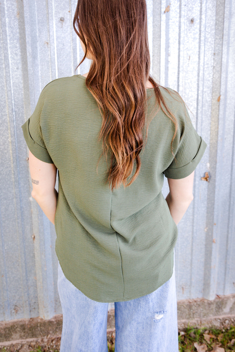 Round Neck Olive Basic Tee