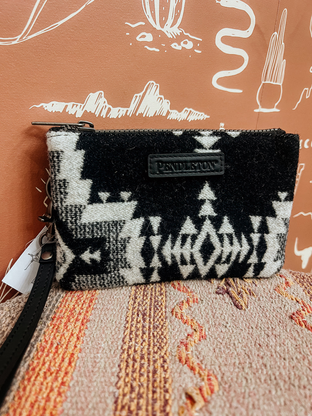 Rock Point Black Pendleton Pocket Keeper