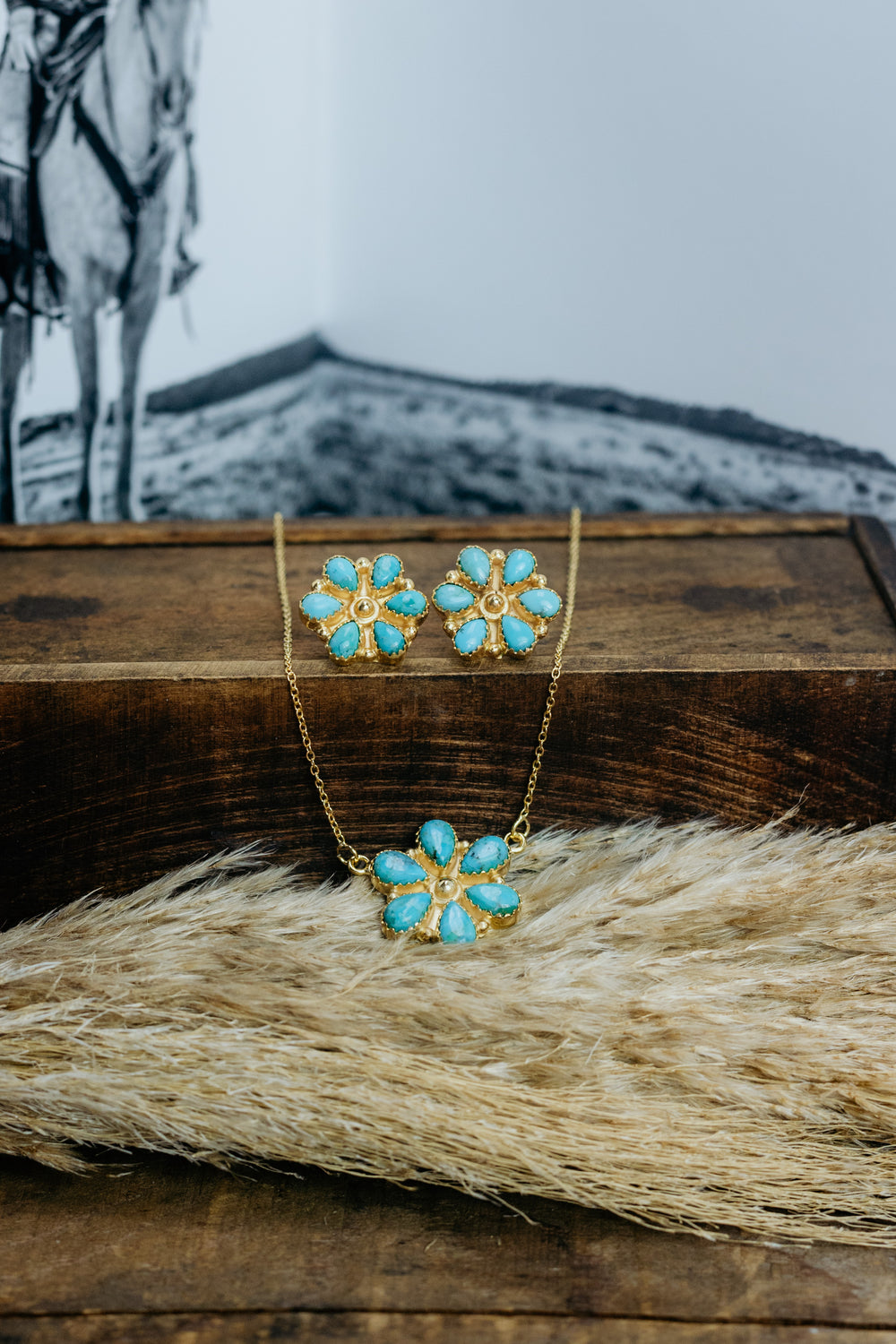 Turquoise & Gold Flower Cluster Necklace