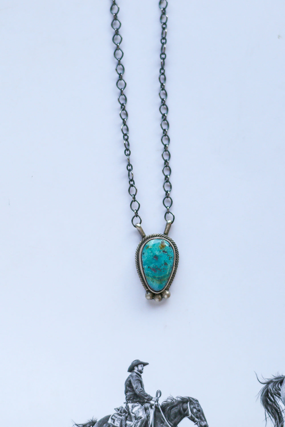 The Amber Teardrop Detail Necklace