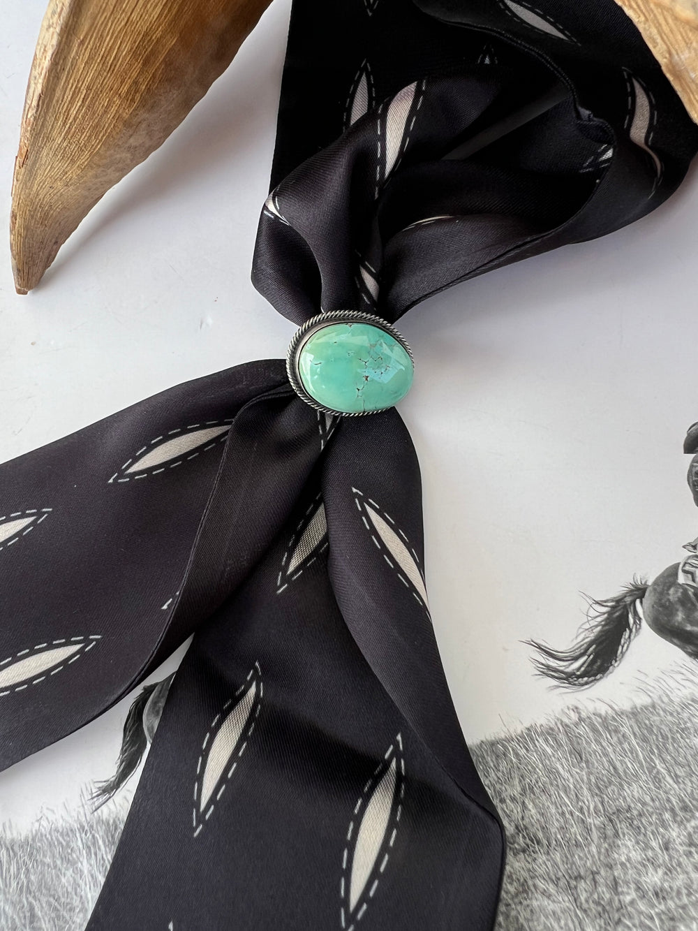 The Carico Lake Turquoise Twilly Slide