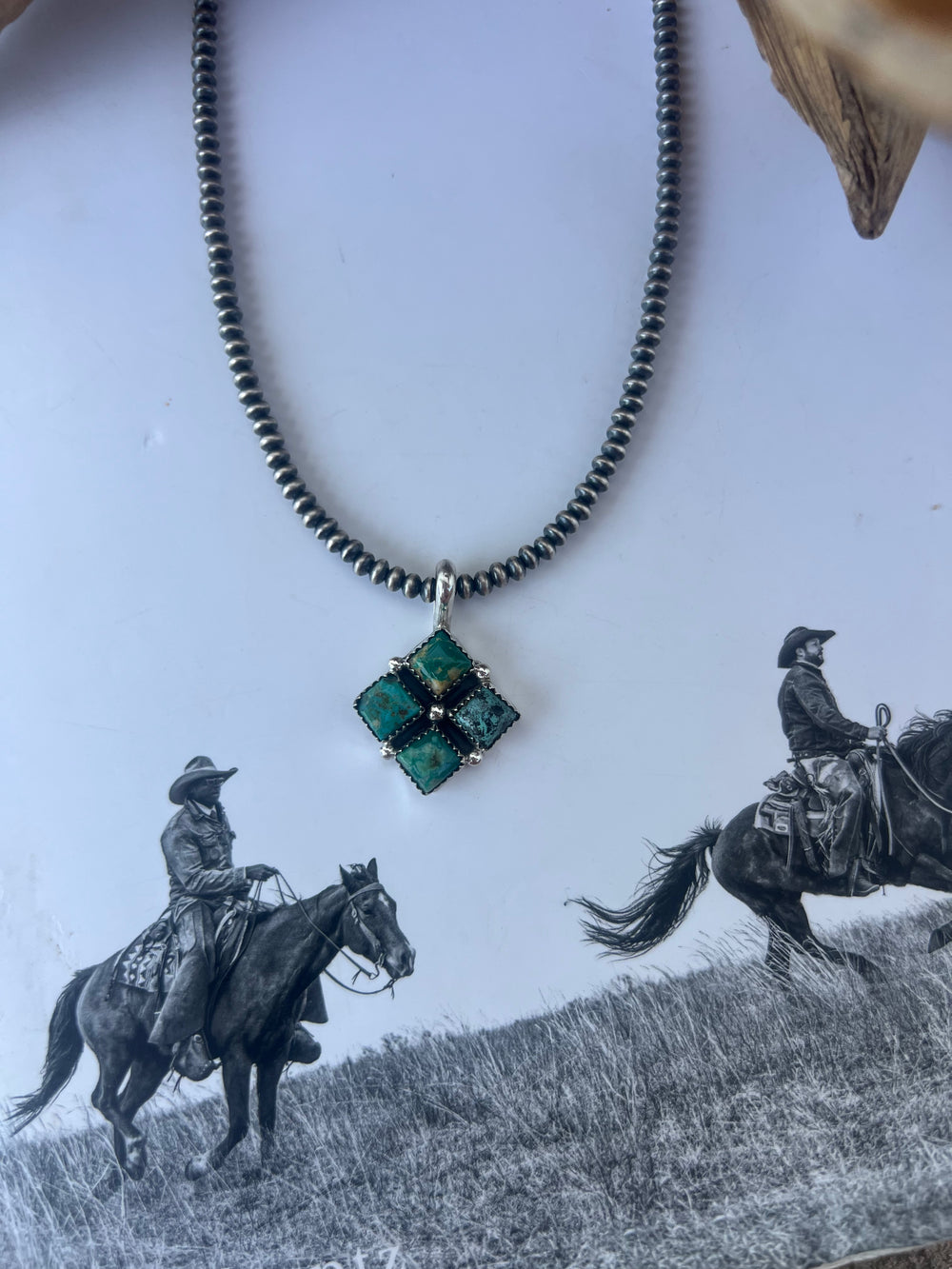 The Diamond Detailed Turquoise Pendant 3.0