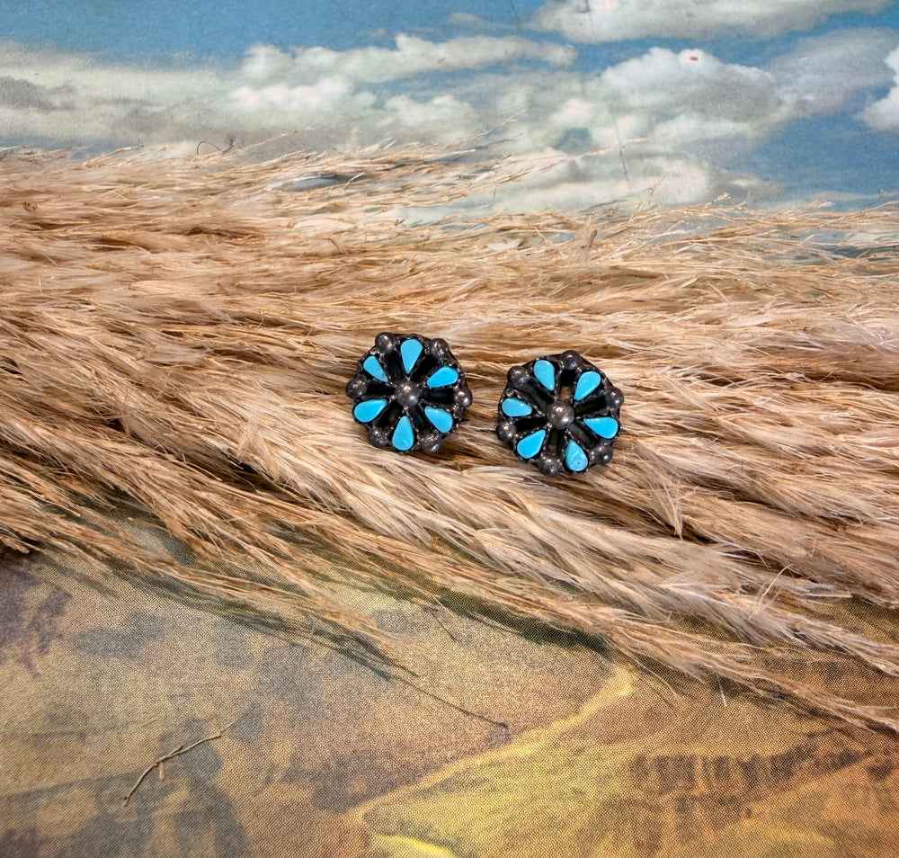Prairie Flower Cluster Stud