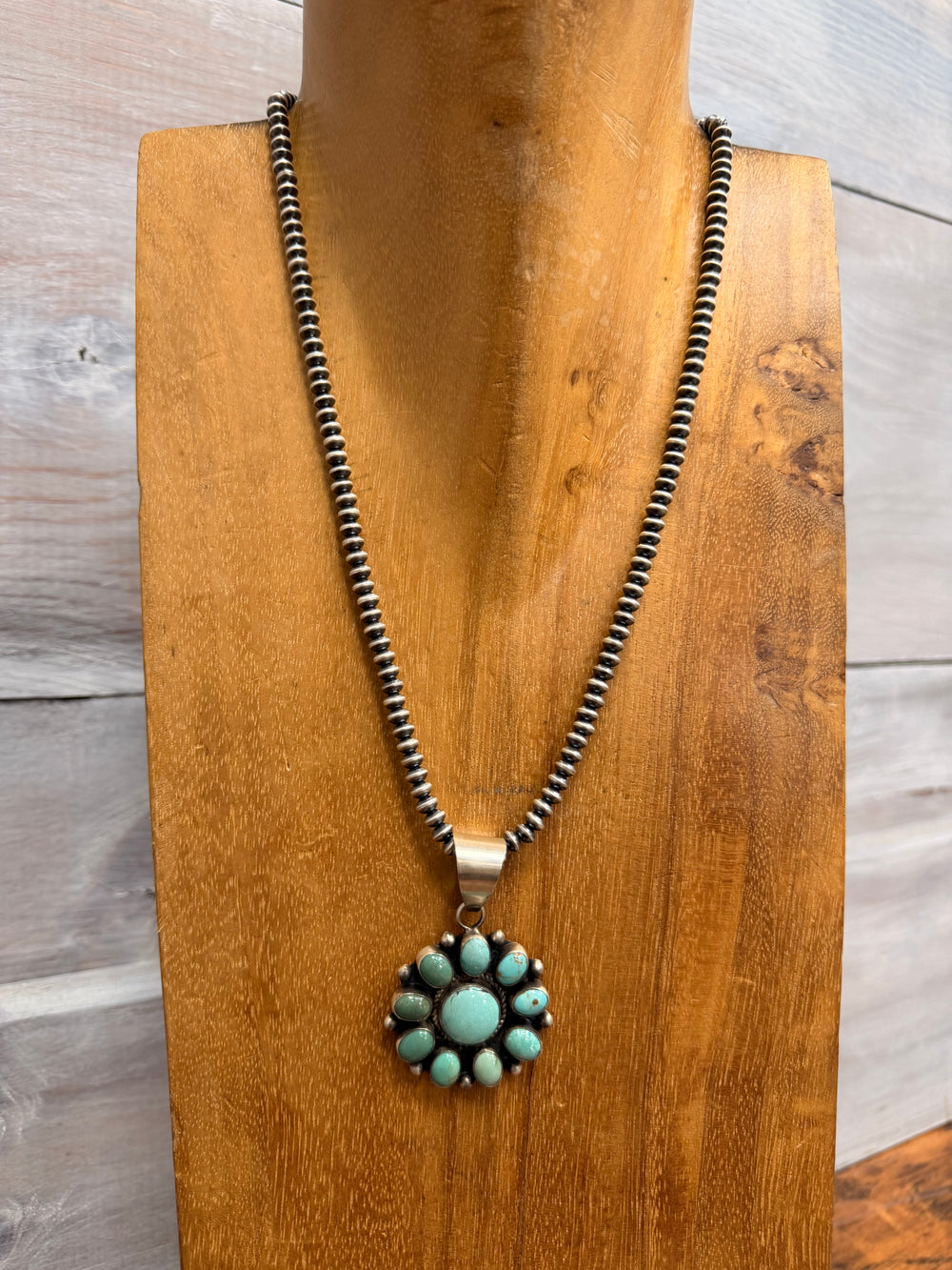 WD Carico Flower Cluster Pendant