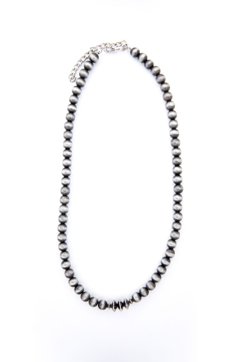 18" Faux Navajo Pearl Beaded Necklace with Burnished Silver Disc Accent