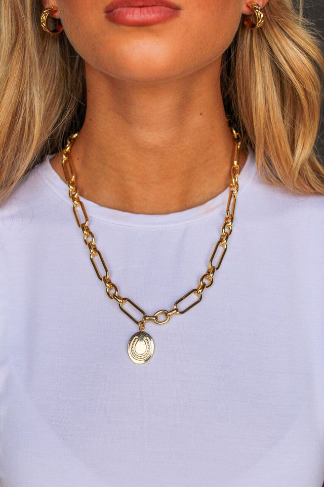 18" 18K Gold Plated Chain Necklace with Horseshoe Pendant and Accents
