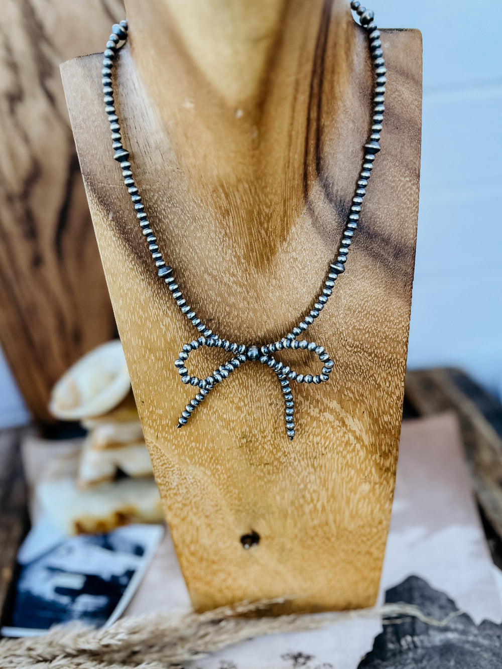 Navajo Pearl Bow Necklace