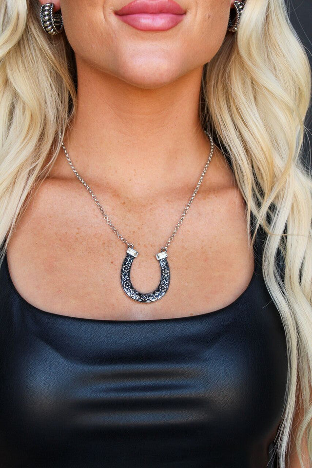 18" 18K White Gold Plated Horse Shoe Necklace with Rhinestone Accents