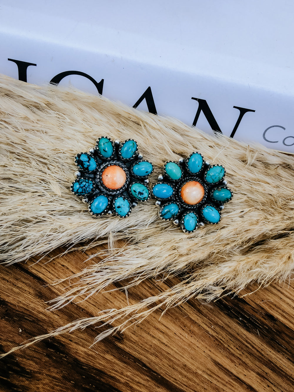 Kingman Turquoise Spiny Oyster Flower Cluster Earring
